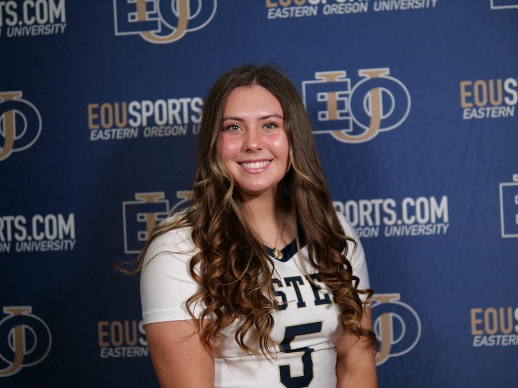 bio_photo_Coach_Kate_McAfee_large